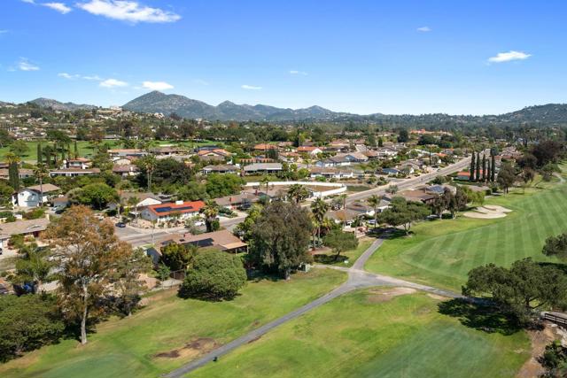 17268 Bernardo Oaks Dr, San Diego CA: https://media.crmls.org/mediaz/b38a68df-5320-4153-9665-5e47db97d5f3.jpg