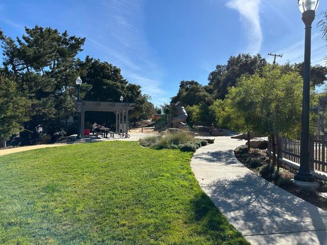 1541 Maple Street, San Mateo CA: https://media.crmls.org/mediaz/b38a85c4-2e9a-4405-96fc-db9310964af6.jpg