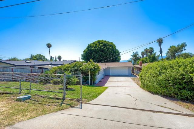 Detail Gallery Image 1 of 1 For 730 N Orange Ave, Fallbrook,  CA 92028 - 3 Beds | 2 Baths