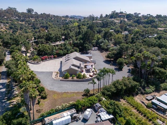 10166 Rancho Roble Rd., Escondido CA: https://media.crmls.org/mediaz/b38c3557-e9e9-4e3f-9ec7-4634680a57df.jpg
