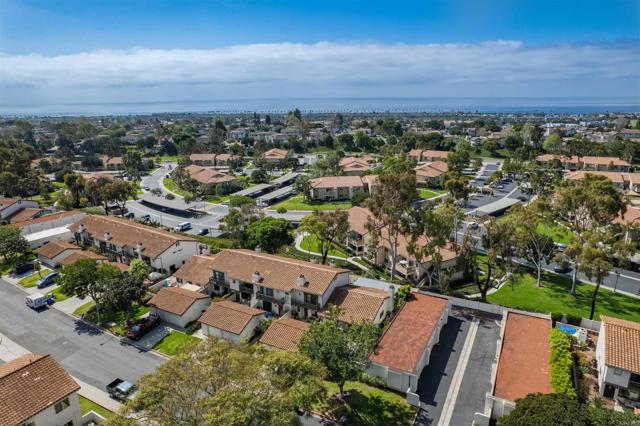 Detail Gallery Image 29 of 31 For 6819 Alderwood Dr, Carlsbad,  CA 92011 - 2 Beds | 2/1 Baths