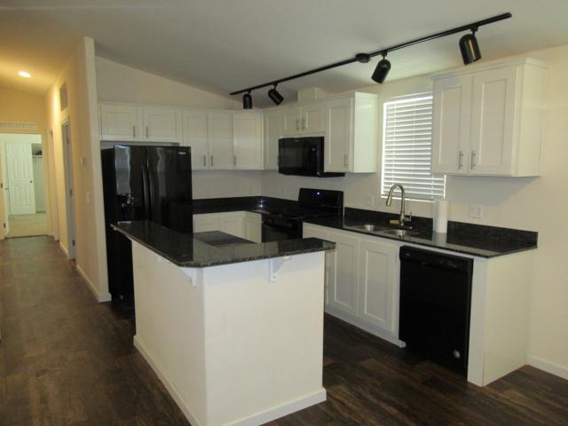 14777 Palm Drive, Desert Hot Springs CA: https://media.crmls.org/mediaz/b38dd469-685b-4177-bf2f-ac246fb2f84f.jpg