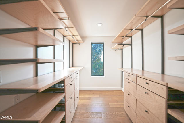 Detail Gallery Image 21 of 41 For 6565 Pickwick St, Los Angeles,  CA 90042 - 3 Beds | 3/1 Baths