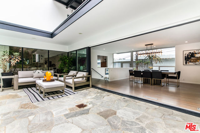 9323 Flicker Way, Los Angeles CA: https://media.crmls.org/mediaz/b38e0d8d-8f75-4552-926b-7fd3c0a5f2a6.jpg