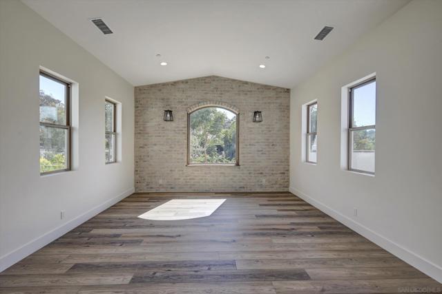 5808 Lake Vista Dr., Bonsall CA: https://media.crmls.org/mediaz/b38e91dd-72d9-4f29-8151-58698979d69d.jpg