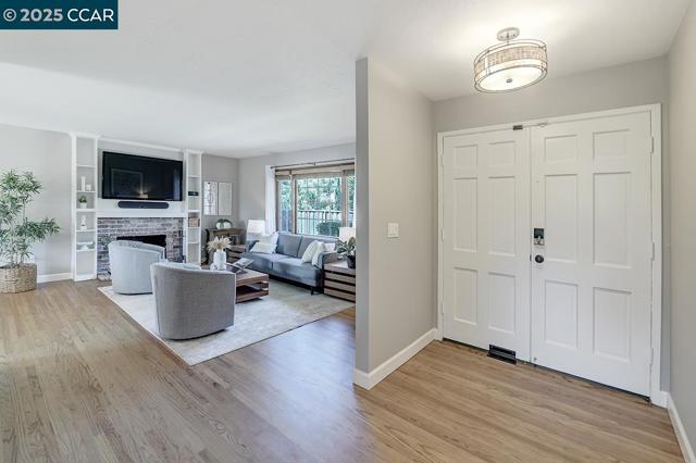 387 ODIN PLACE, Pleasant Hill CA: https://media.crmls.org/mediaz/b38eb313-3270-4775-8bc8-007d12a96def.jpg