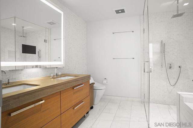 888 W E Street, San Diego CA: https://media.crmls.org/mediaz/b38f47b6-795d-4f4f-9b7b-3e6247a38004.jpg