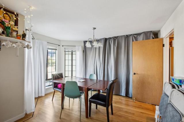 1615 Oakdale Avenue, San Francisco CA: https://media.crmls.org/mediaz/b3913ac2-296b-4540-8a60-091e0fcdc55c.jpg