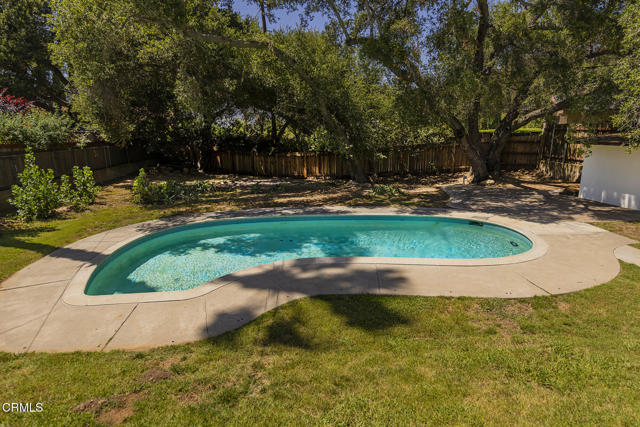 1853 Country Place, Ojai CA: https://media.crmls.org/mediaz/b391badd-9ed3-40b9-8467-43af6e4ce8e7.jpg