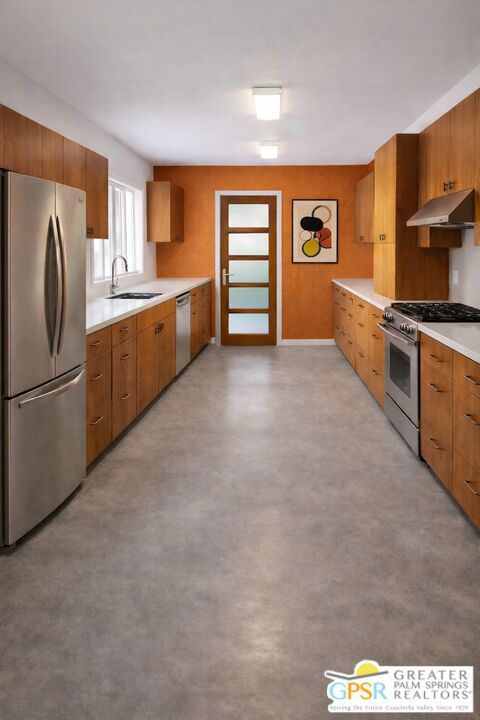 3060 N Farrell Drive, Palm Springs CA: https://media.crmls.org/mediaz/b391d1b5-83dd-494e-af72-3cfeb3af18f4.jpg