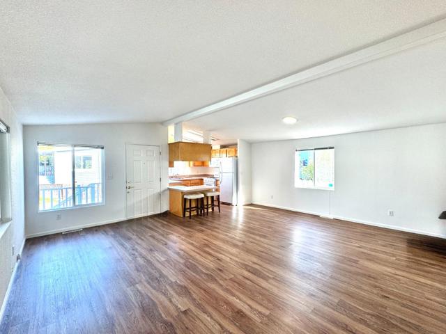 23 Sea Breeze Drive, Half Moon Bay CA: https://media.crmls.org/mediaz/b3924e52-aa8d-442b-8f75-dc0ff9962a2b.jpg