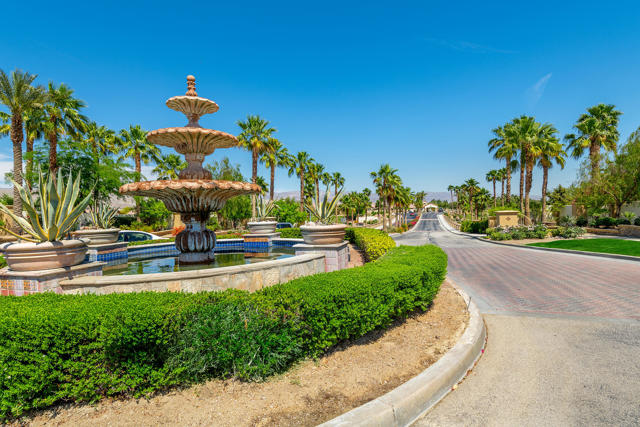 80208 Avd Linda Vista, Indio CA: https://media.crmls.org/mediaz/b392d4d7-0a51-452f-8a80-103a4ae3c4c5.jpg