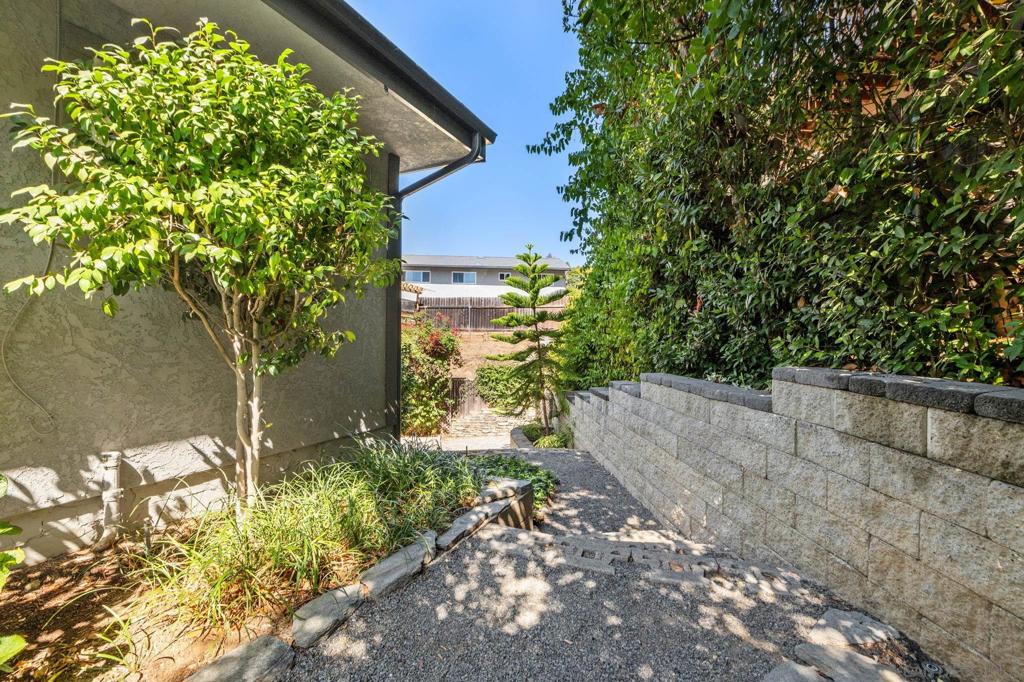 MLS #250041337SD image #66