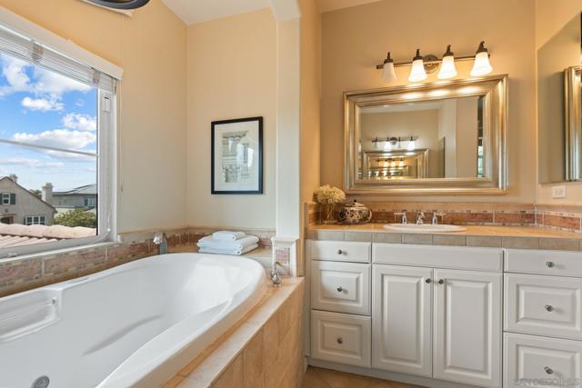 1008 Brightwood Drive., San Marcos CA: https://media.crmls.org/mediaz/b393da4f-844b-4349-9070-874455b6efaa.jpg