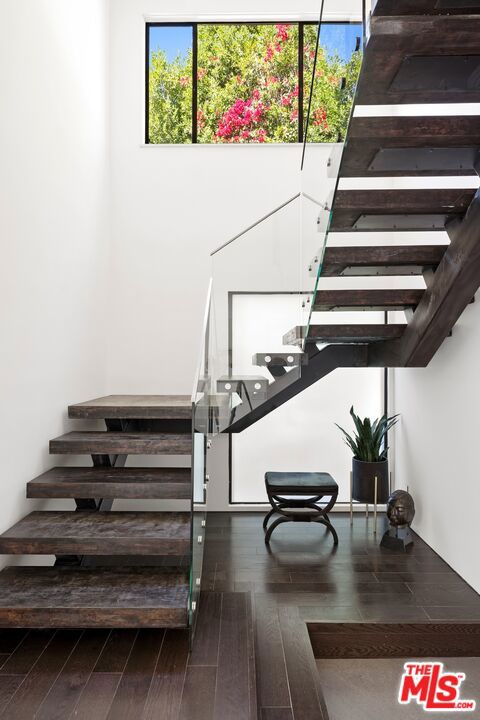 MLS #25625753 image #16