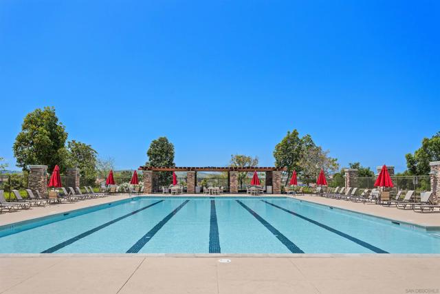 1104 Parkview Dr, Oceanside CA: https://media.crmls.org/mediaz/b394e95c-0bf6-429e-9c4b-7f387f820442.jpg