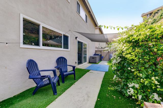 3851 Basilone St, San Diego CA: https://media.crmls.org/mediaz/b3951554-5173-493c-a636-eceb707e92cd.jpg
