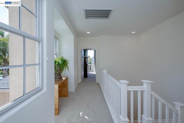 Image 36 of 60 For 2358 Coral Sea St