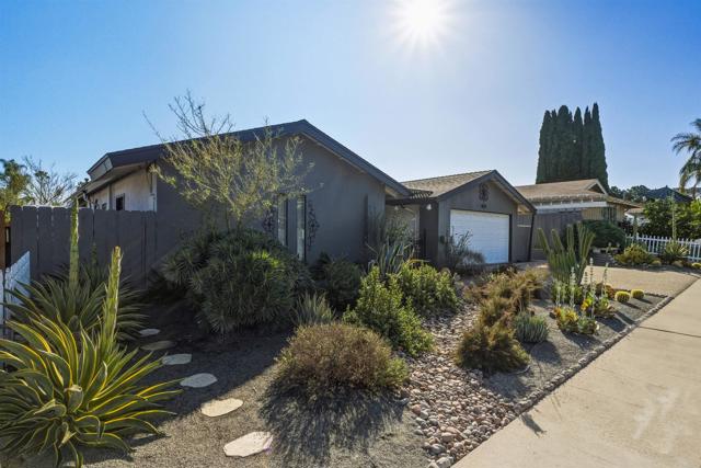 Detail Gallery Image 6 of 58 For 1637 Oak Hill, Escondido,  CA 92027 - 3 Beds | 2 Baths