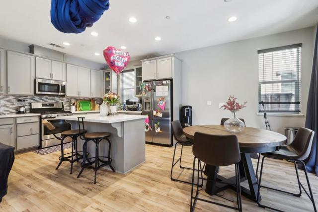 545 Shearwater Street, Hollister CA: https://media.crmls.org/mediaz/b3971102-a3b3-4524-9207-71fd0b16978f.jpg
