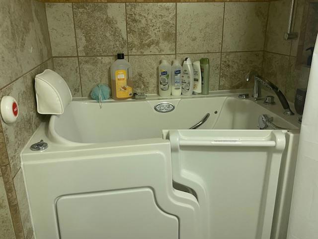 12350 Christensen Road, Salinas CA: https://media.crmls.org/mediaz/b3973528-c9b2-4f2b-80dc-716cb75283c3.jpg