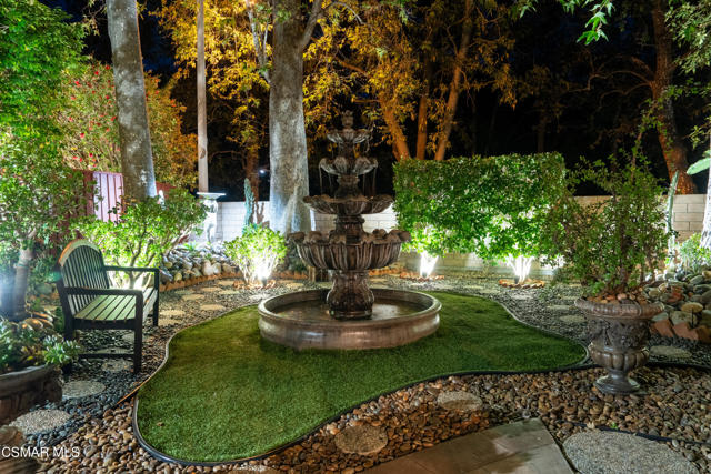 1694 Margate Place, Westlake Village CA: https://media.crmls.org/mediaz/b397a3ed-5fff-4c3a-abe7-fe60781bd45f.jpg