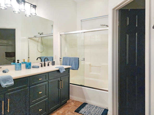 80708 Foxglove Lane, Indio CA: https://media.crmls.org/mediaz/b397ec8e-1d6b-4795-ba6c-70ec48398994.jpg