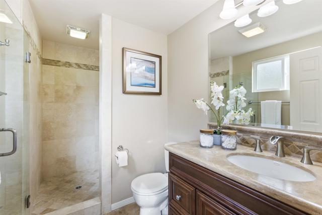 Detail Gallery Image 16 of 29 For 10949 Spicewood Ct, San Diego,  CA 92130 - 5 Beds | 4/1 Baths