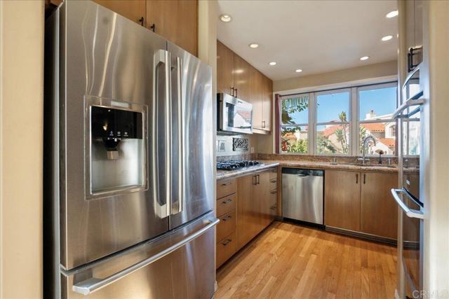 Detail Gallery Image 18 of 45 For 7339 Draper Ave, La Jolla,  CA 92037 - 3 Beds | 3 Baths