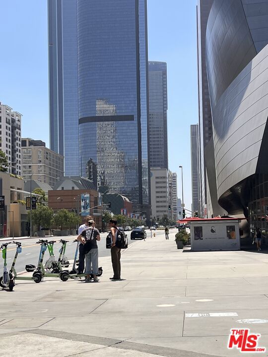 800 W 1st Street, Los Angeles CA: https://media.crmls.org/mediaz/b39b475b-bc4c-48ce-9b2c-d332e0e14976.jpg