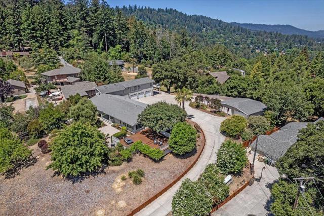 22187 Old Santa Cruz Highway, Los Gatos CA: https://media.crmls.org/mediaz/b39be631-96e9-4c74-b592-86898cbad3fb.jpg