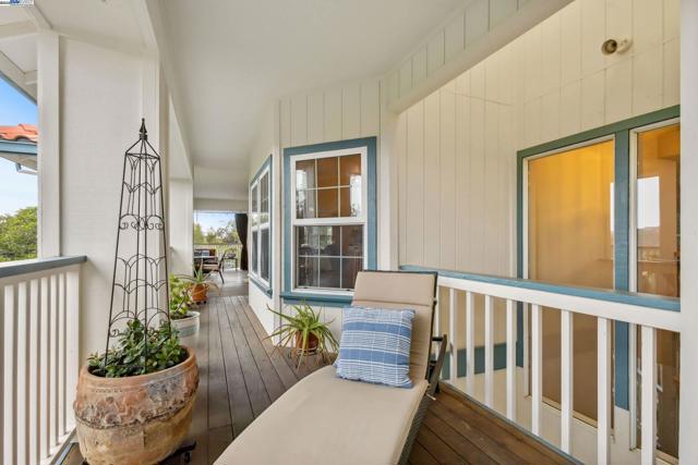 3565 Star Ridge Rd, Hayward CA: https://media.crmls.org/mediaz/b39ca877-e1d8-456f-ab93-0674c458b09d.jpg