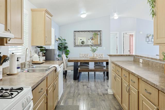 Detail Gallery Image 15 of 61 For 10767 Jamacha Bld Spc 151,  Spring Valley,  CA 91978 - 3 Beds | 2 Baths