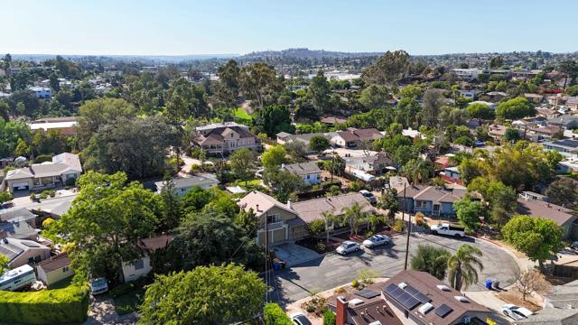 8550 Roach Drive, La Mesa CA: https://media.crmls.org/mediaz/b39dddfc-9694-4c7d-be75-1e8ec52b2285.jpg