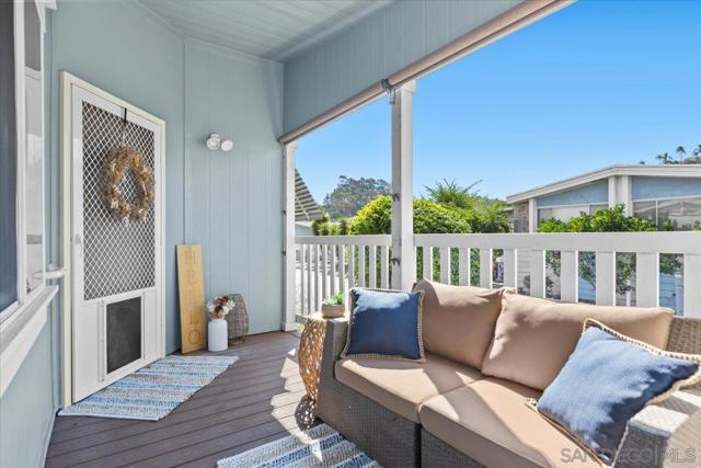 809 Discovery St, San Marcos CA: https://media.crmls.org/mediaz/b39e42d6-a944-4f17-ab06-506d7b7b4607.jpg