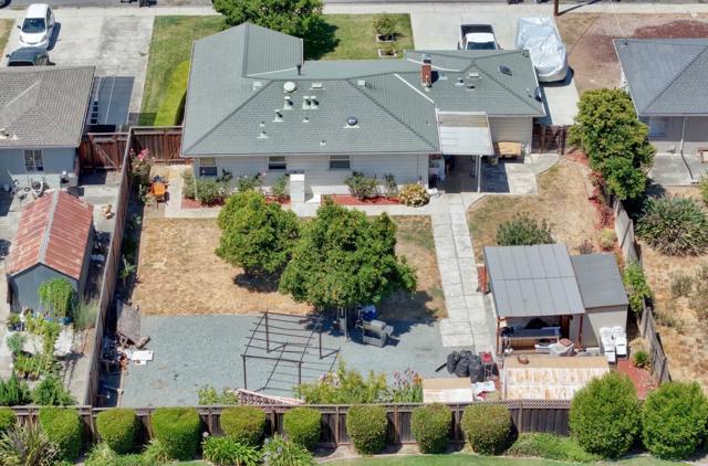380 Fenley Avenue, San Jose CA: https://media.crmls.org/mediaz/b39fe155-d2bf-4b01-b7a3-edbf24cc6671.jpg