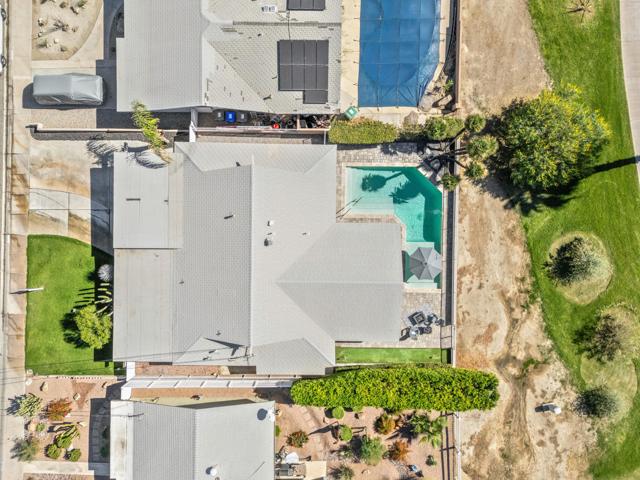 77245 Indiana Avenue, Palm Desert CA: https://media.crmls.org/mediaz/b3a16701-d239-4583-bac6-3aaf18c60ec6.jpg