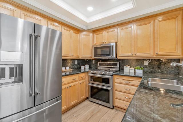 Image 4 of 39 For 415 Camille Circle 14