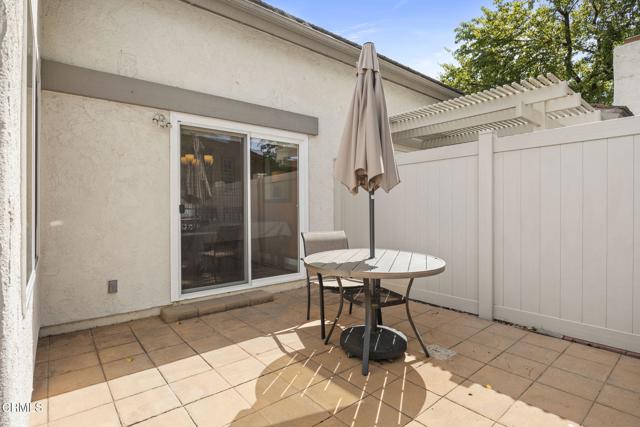 658 Holly Avenue, Oxnard CA: https://media.crmls.org/mediaz/b3a22bb5-1c54-49ec-b865-475fafcc223f.jpg