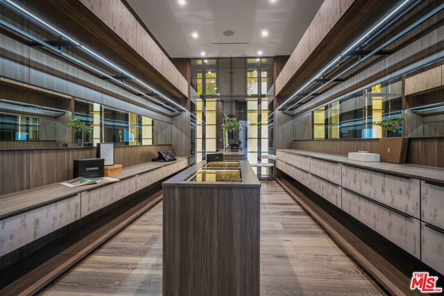 Drew Fenton | 2304 Donella Circle Los Angeles CA | MLS: 7392445