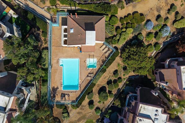 12039 Calle De Leon Drive, El Cajon CA: https://media.crmls.org/mediaz/b3a3c397-0c49-4a1e-b5e5-808a90955f4f.jpg