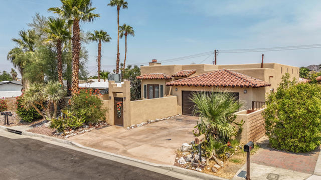 52280 Avenida Herrera, La Quinta CA: https://media.crmls.org/mediaz/b3a4208d-bb13-40ca-b2c5-4f9cd22edd90.jpg