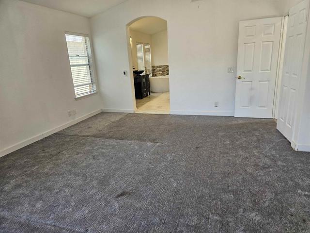 43075 Corte Fresca, Temecula CA: https://media.crmls.org/mediaz/b3a46bae-11c7-43f6-82db-b1363f7b6fef.jpg
