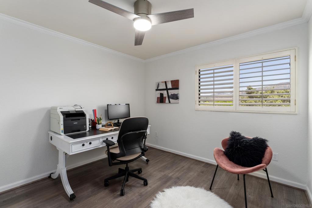 MLS #250034940SD img 24