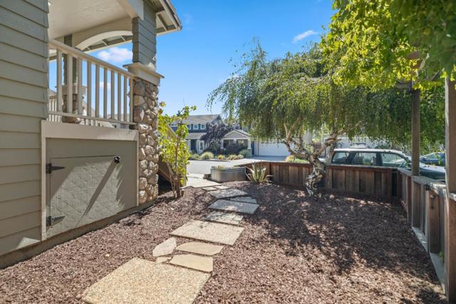 152 Navigator Drive, Scotts Valley CA: https://media.crmls.org/mediaz/b3a4e03d-85e4-48ae-b999-83ca74840182.jpg