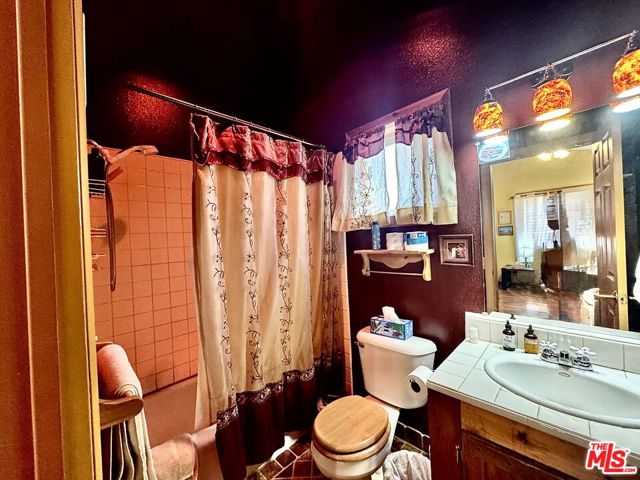 539 Lakewood Lane, Big Bear CA: https://media.crmls.org/mediaz/b3a5131f-e2b8-4a26-aee2-8721ca6ed929.jpg