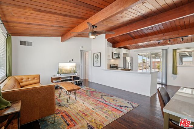6959 Juniper Avenue,  CA: https://media.crmls.org/mediaz/b3a5379a-42d4-421c-ac98-07ab3862164b.jpg