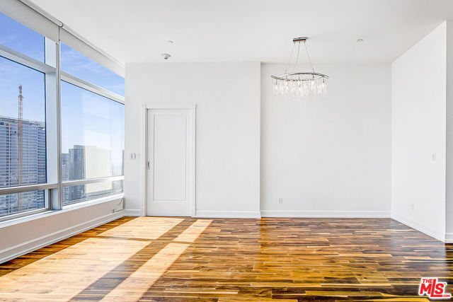 900 W Olympic Boulevard, Los Angeles CA: https://media.crmls.org/mediaz/b3a58310-1d95-4774-9128-a2a6fd2679ee.jpg