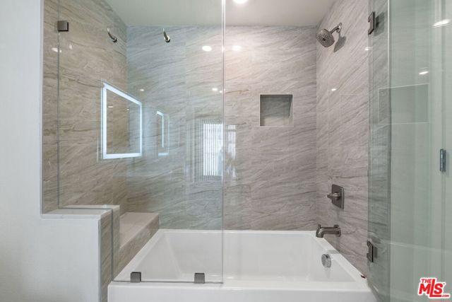 5245 Santa Monica Boulevard, Los Angeles CA: https://media.crmls.org/mediaz/b3a5a589-3a62-4940-8d06-31a15646cced.jpg
