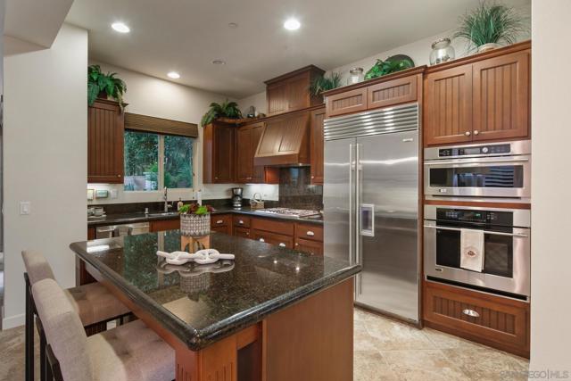 674 Caylpso Pl, Encinitas CA: https://media.crmls.org/mediaz/b3a5a76a-9560-4516-8a82-4a235fc8c911.jpg